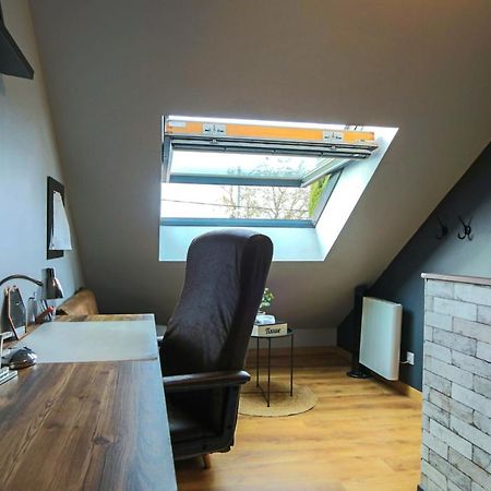 Chambre indépendante en duplex avec coin cuisine Breux-Jouy Esterno foto